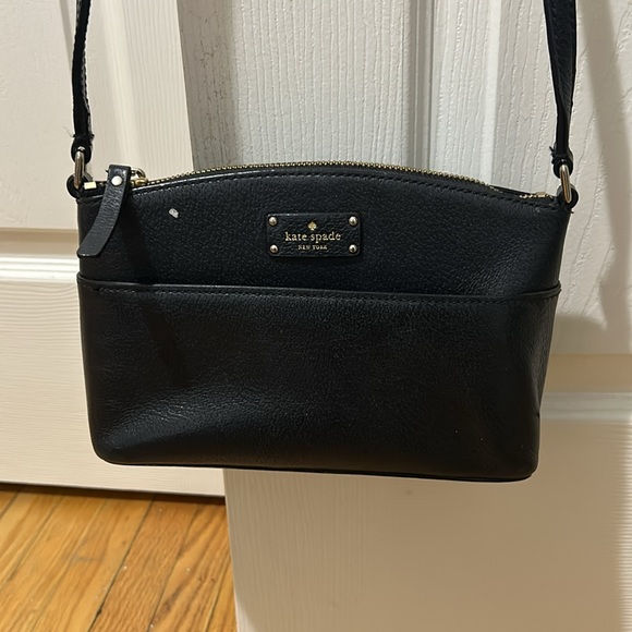 Small black crossbody Kate Spate purse - Picture 1 of 3